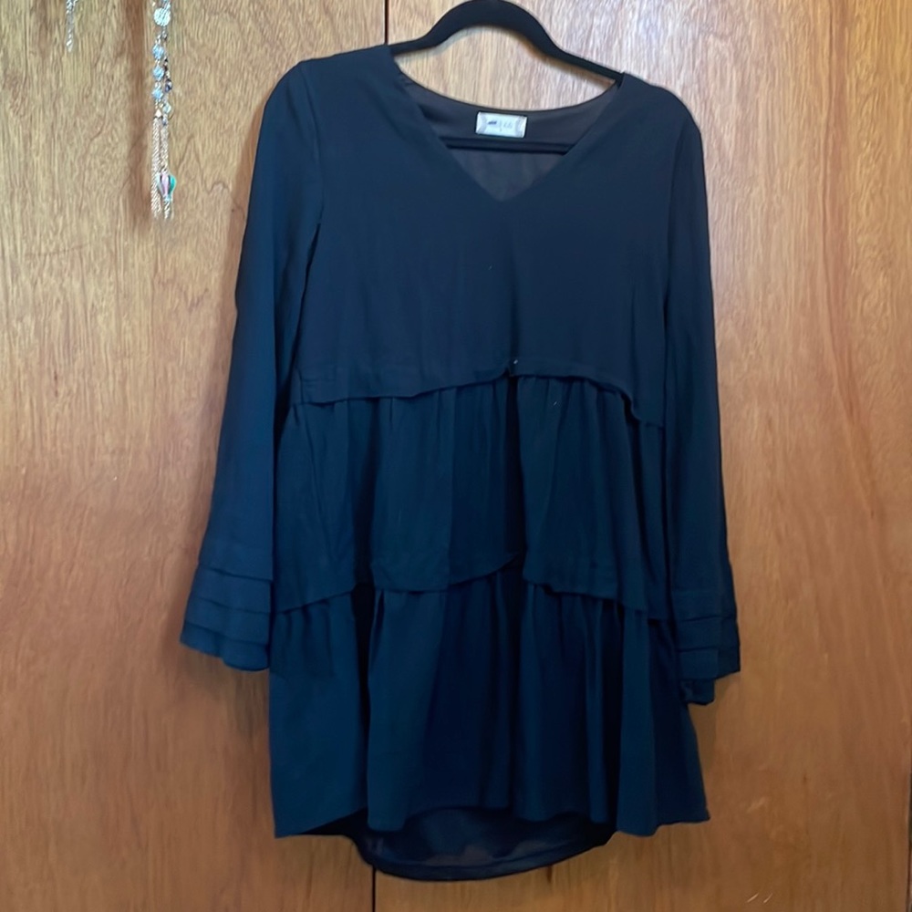 Black tiered alter’d state dress